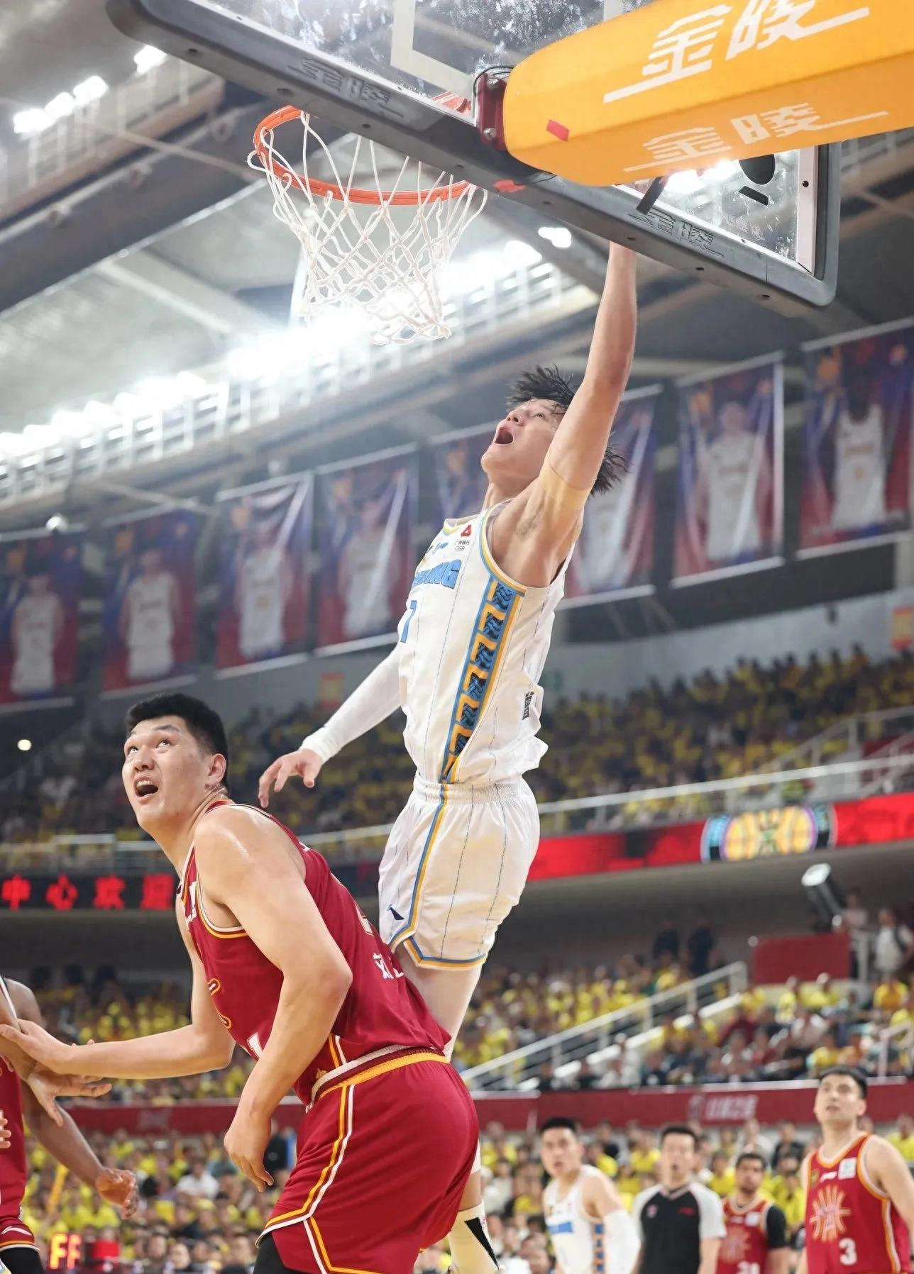 包含转会期体能课后，拉齐奥队长鼓劲备战CBA季后赛，引发热议，心理建设被强调的词条